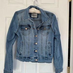 Stylish Blue Denim Jacket for Women